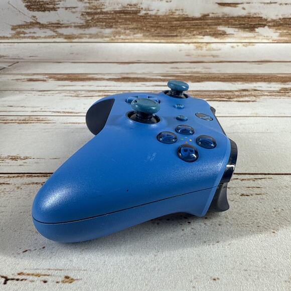 OEM Microsoft Xbox One Wireless Controller Model 1708 - Blue - Picture 5 of 5